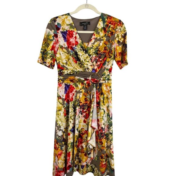 RM Richards Dresses & Skirts - Colorful Floral Dress Red 6P Preppy Chic Feminine Boho Indie Folk